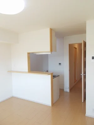 のマンスリーマンション・ウィークリーマンション「サウスウェーⅢ 203・洋室(No.1274951)」メイン画像