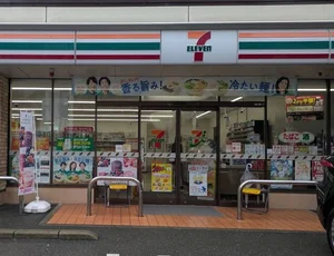 セブン-イレブン 博多人参通り店まで徒歩3分