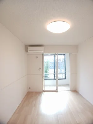 のマンスリーマンション・ウィークリーマンション「ヒカルサ境港外江町ウエストⅠ 101・洋室(No.1275024)」メイン画像