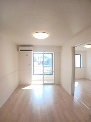 境港市のマンスリーマンション・ウィークリーマンション「ヒカルサ境港外江町ウエストⅡ 101・洋室(No.1275025)」メイン画像