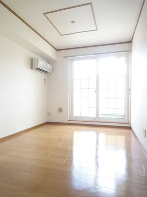 那珂市のマンスリーマンション・ウィークリーマンション「ＣＯＶＥＮＴ　ＧＡＲＤＥＮ 202・洋室(No.1275055)」メイン画像