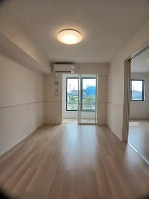 のマンスリーマンション・ウィークリーマンション「ガラシアⅠ 102・洋室(No.1275140)」メイン画像