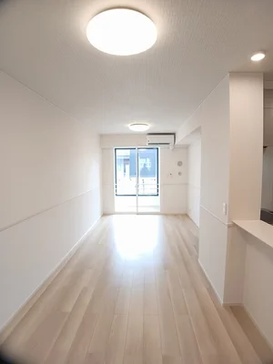 のマンスリーマンション・ウィークリーマンション「ガラシアⅢ 103・洋室(No.1275148)」メイン画像