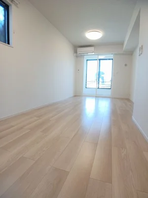 のマンスリーマンション・ウィークリーマンション「アンソレイエⅡ　Ａ 102・洋室(No.1275158)」メイン画像