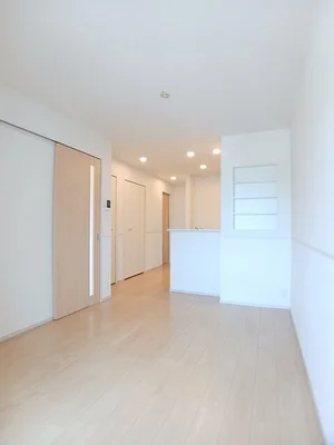 のマンスリーマンション・ウィークリーマンション「アジュール　シュッサイⅢ 103・洋室(No.1275169)」メイン画像