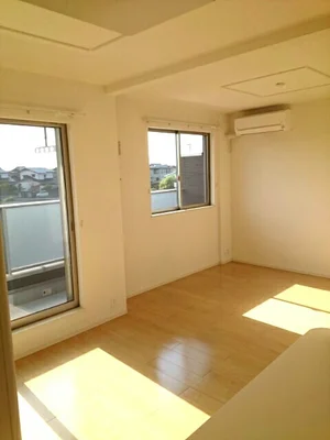 のマンスリーマンション・ウィークリーマンション「プリムローズ　ガーデンヴィラＡ 205・洋室(No.1275273)」メイン画像