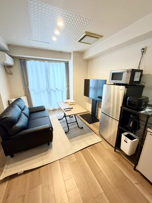 北海道のマンスリーマンション・ウィークリーマンション「【大通駅まで地下鉄で4分★最寄駅まで徒歩3分！！エアコン付き・WiFi無料・50V型スマートテレビ】サンタの館医大前 401・1LDK(No.1275293)」メイン画像