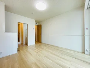 のマンスリーマンション・ウィークリーマンション「スクエアＩＳ　Ⅴ 105・洋室(No.1275466)」メイン画像