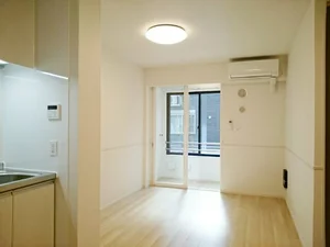 のマンスリーマンション・ウィークリーマンション「メゾン　カルムⅠ 102・洋室(No.1275589)」メイン画像