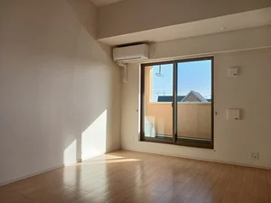 のマンスリーマンション・ウィークリーマンション「プルメリアⅡ 204・洋室(No.1275874)」メイン画像