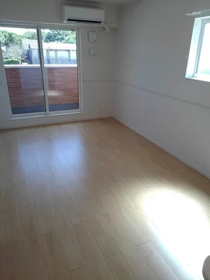 のマンスリーマンション・ウィークリーマンション「グランシャリオ日南　Ⅱ 201・洋室(No.1275952)」メイン画像