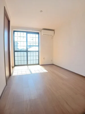 のマンスリーマンション・ウィークリーマンション「パラドール宮の森 102・洋室(No.1276216)」メイン画像