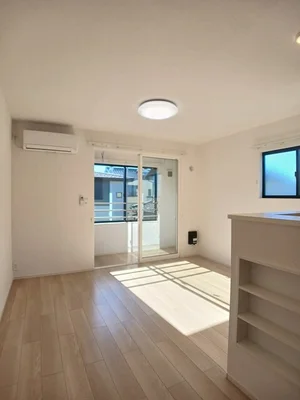 のマンスリーマンション・ウィークリーマンション「ヒカルサ藤枝高柳Ⅰ 203・洋室(No.1276426)」メイン画像