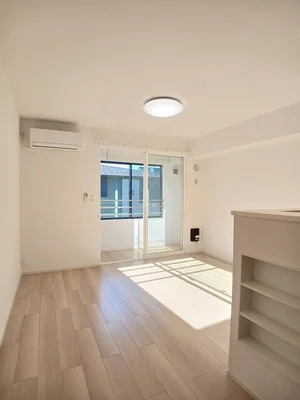 のマンスリーマンション・ウィークリーマンション「ヒカルサ藤枝高柳Ⅰ 202・洋室(No.1276427)」メイン画像