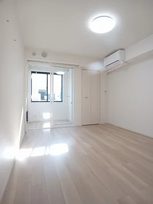 のマンスリーマンション・ウィークリーマンション「ヒカルサ藤枝高柳Ⅱ 103・洋室(No.1276435)」メイン画像