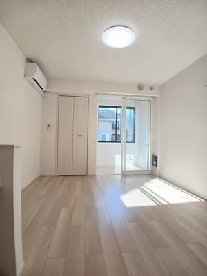 静岡県のマンスリーマンション・ウィークリーマンション「ヒカルサ藤枝高柳Ⅱ 101・洋室(No.1276437)」メイン画像