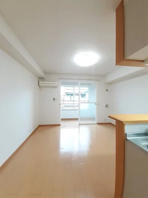 のマンスリーマンション・ウィークリーマンション「アイリスガーデン 202・洋室(No.1276457)」メイン画像