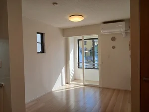 桑名市のマンスリーマンション・ウィークリーマンション「ローレル　Ⅰ 103・洋室(No.1276564)」メイン画像