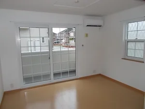 のマンスリーマンション・ウィークリーマンション「ベル　ファミーユⅢ　１番館 102・洋室(No.1276572)」メイン画像