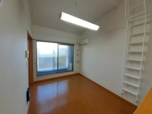 亀岡市のマンスリーマンション・ウィークリーマンション「メゾン・ラピュ－タ 205・洋室(No.1276573)」メイン画像