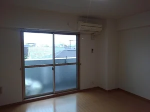 のマンスリーマンション・ウィークリーマンション「ラハイナ　コート 305・洋室(No.1276636)」メイン画像