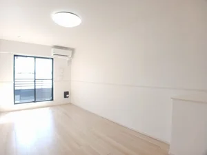 のマンスリーマンション・ウィークリーマンション「エヴァ　グリーン　ヴィラⅠ 202・洋室(No.1276655)」メイン画像