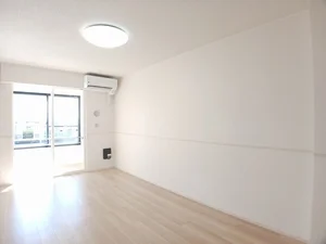 のマンスリーマンション・ウィークリーマンション「エヴァ　グリーン　ヴィラⅠ 102・洋室(No.1276657)」メイン画像