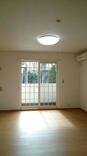 愛媛県のマンスリーマンション・ウィークリーマンション「レーベン・バオム　Ｂ 105・洋室(No.1276709)」メイン画像