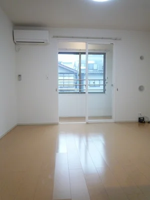 のマンスリーマンション・ウィークリーマンション「ラ・ルジュ・アン 203・洋室(No.1276819)」メイン画像