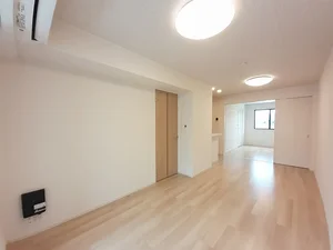 のマンスリーマンション・ウィークリーマンション「レジデンス　プリュＸＩ 103・洋室(No.1276836)」メイン画像