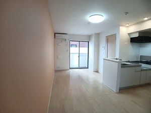 のマンスリーマンション・ウィークリーマンション「アルビコッコ 102・洋室(No.1277001)」メイン画像