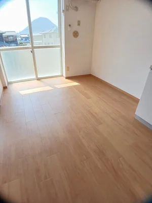 香川県のマンスリーマンション・ウィークリーマンション「スカイハイツ川井 201・洋室(No.1277015)」メイン画像