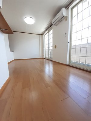 のマンスリーマンション・ウィークリーマンション「シャン・ミリュー　ⅠＢ 202・洋室(No.1277019)」メイン画像