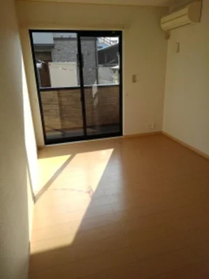 のマンスリーマンション・ウィークリーマンション「ヴィラ　エスペランサⅡ　Ｂ 101・洋室(No.1277037)」メイン画像