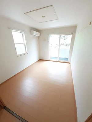 愛媛県のマンスリーマンション・ウィークリーマンション「ビッグ・イースト船木Ａ 101・DK(No.1277038)」メイン画像