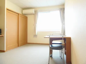 西大垣駅（岐阜県）のマンスリーマンション・ウィークリーマンション「レオパレスピュア 204(No.1277269)」メイン画像