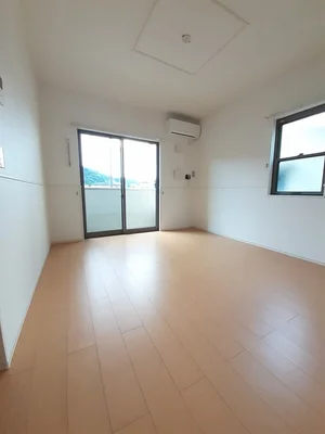 のマンスリーマンション・ウィークリーマンション「メゾン　オーヴ　Ⅲ 101・洋室(No.1277414)」メイン画像