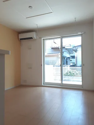 のマンスリーマンション・ウィークリーマンション「サニーハイツ 102・洋室(No.1277478)」メイン画像