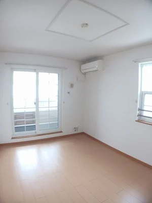 のマンスリーマンション・ウィークリーマンション「トゥルースラルジュⅢ 202・洋室(No.1277678)」メイン画像