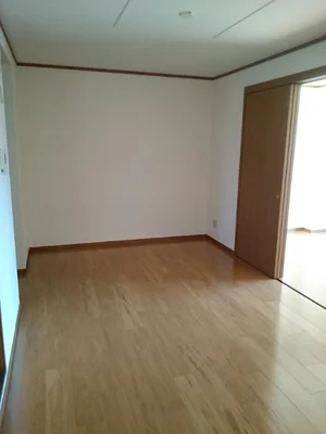 のマンスリーマンション・ウィークリーマンション「ウィスティリアＢ 101・洋室(No.1277823)」メイン画像