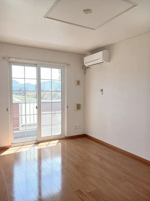 瀬戸内市のマンスリーマンション・ウィークリーマンション「ベルメゾン　Ｂ棟 105・洋室(No.1277851)」メイン画像