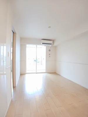 のマンスリーマンション・ウィークリーマンション「ラ・ルーチェ　Ⅰ 102・洋室(No.1277870)」メイン画像