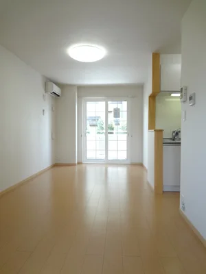 のマンスリーマンション・ウィークリーマンション「シャインヒル 102・洋室(No.1277956)」メイン画像