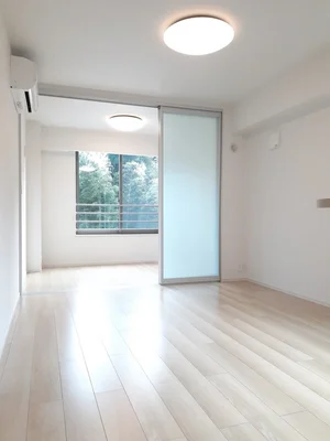 のマンスリーマンション・ウィークリーマンション「アーバー春山 205・洋室(No.1278049)」メイン画像