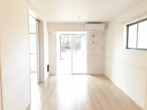 のマンスリーマンション・ウィークリーマンション「コリーナ　ディ　ヴェルデ　３ 104・洋室(No.1278117)」メイン画像