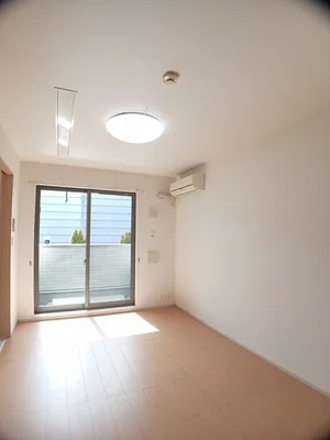 のマンスリーマンション・ウィークリーマンション「エンブレイス．ＫⅢ 102・洋室(No.1278148)」メイン画像