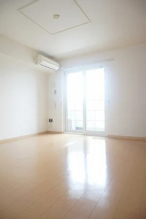 のマンスリーマンション・ウィークリーマンション「ベル　ドゥ　ソレイユ 105・洋室(No.1278352)」メイン画像