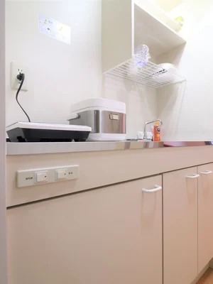 お手入れが簡単なIHコンロですので常に綺麗好きの方にもオススメです。ご用意しているフライパンももちろんIH対応のものなので、入居してすぐ自炊も可能です♪