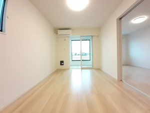 のマンスリーマンション・ウィークリーマンション「サンツリー尚　Ⅱ 101・洋室(No.1278423)」メイン画像