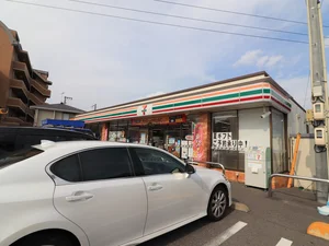 セブン-イレブン 広島古市1丁目店まで徒歩6分